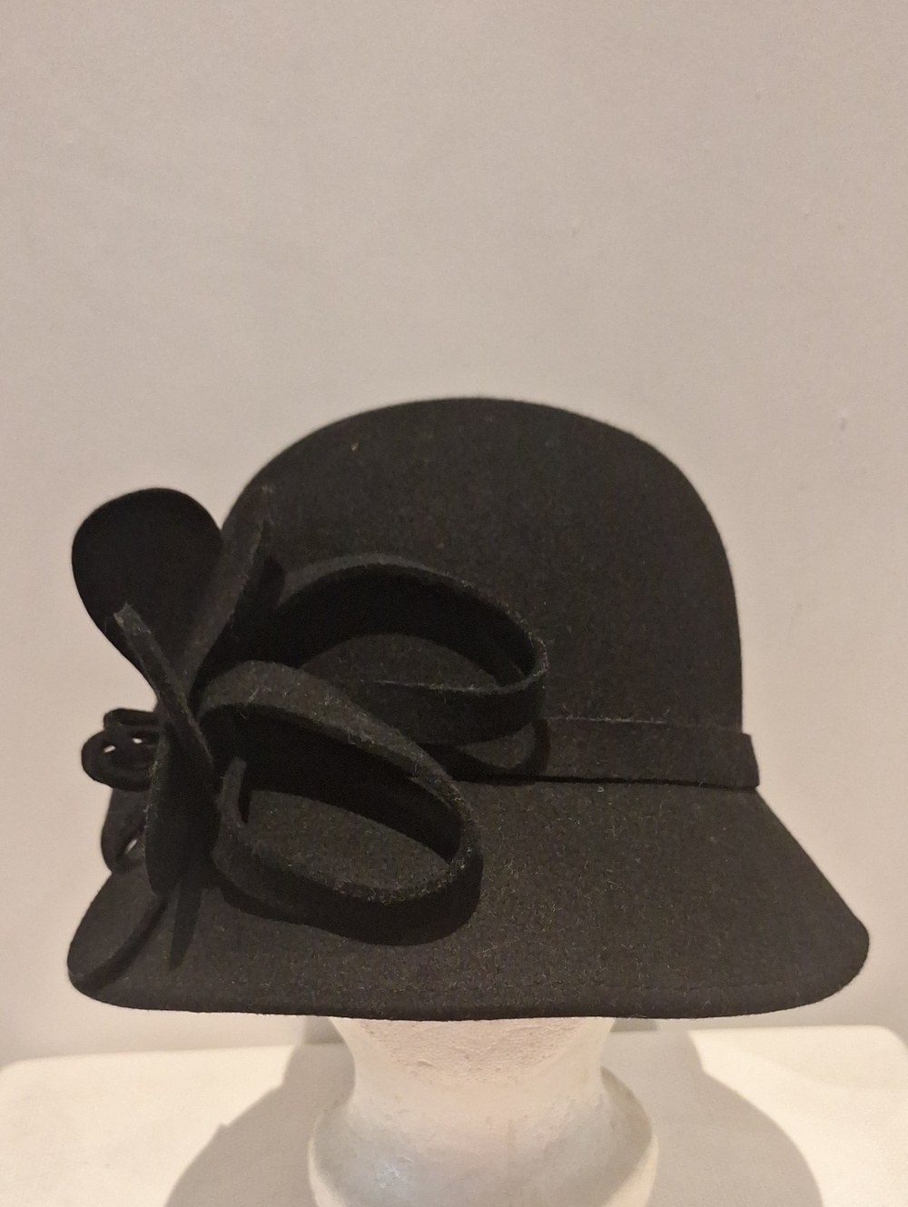 Classic Black Felt 100% Wool Cloche Hat with Decorative Flower Bow